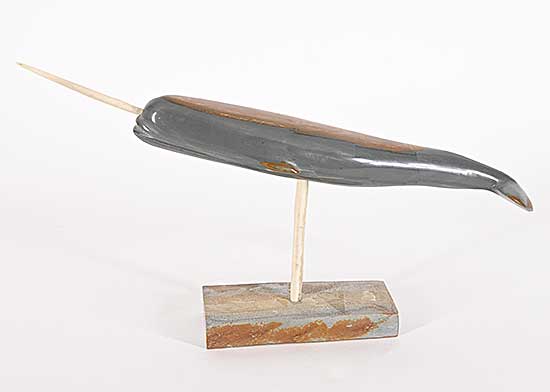 #1095 ~ Kanjo - Single Narwhal on Base